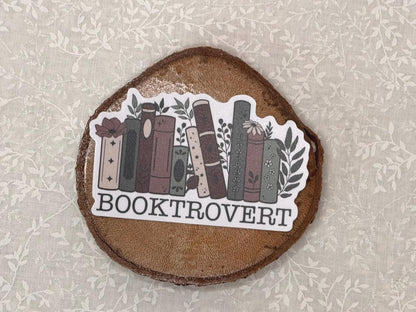 Booktrovert | Sticker