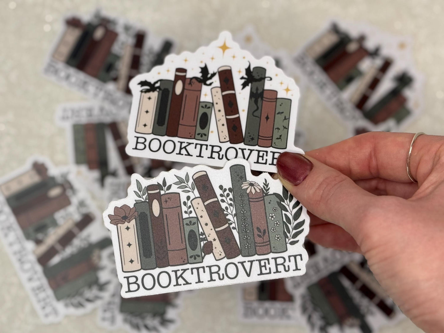 Booktrovert | Sticker